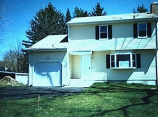 324 Huntington Rd, Stratford, CT 06497