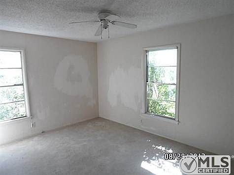 5th image of 1132 Dora St