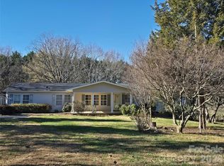 285 Skyuka Rd, Statesville, NC 28677
