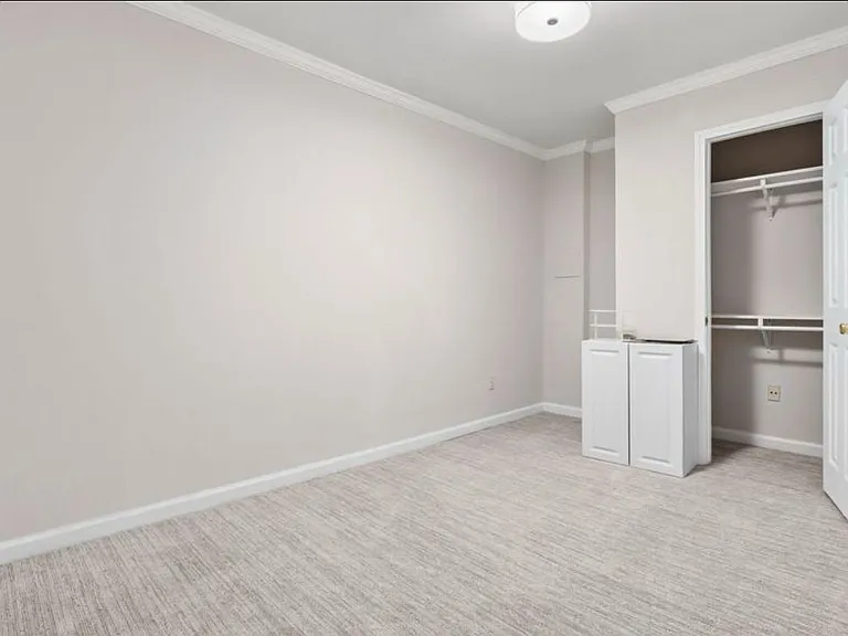 2787 Parliament Ct — Photo 3