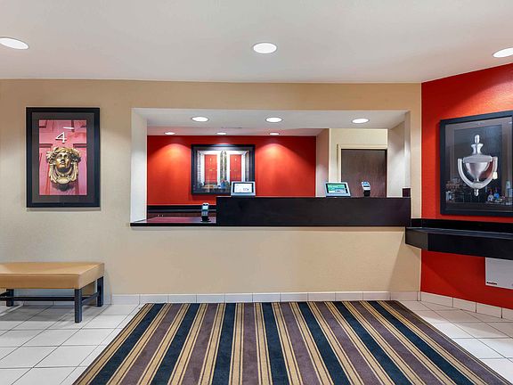 Lobby and Guest Check-in