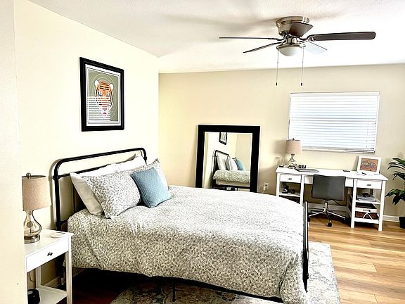 4th image of 802 N Summerlin Ave