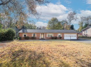 16 Heathwood Cir, Taylors, SC 29687