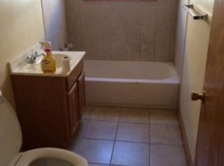 587 Freeland Ave APT 1N, Calumet City, IL