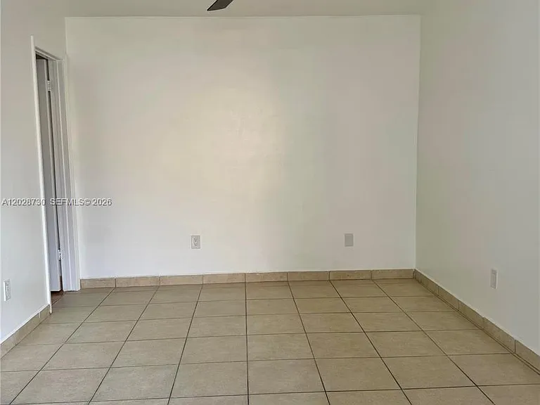 19763 SW 124th Ave #1 — Photo 7