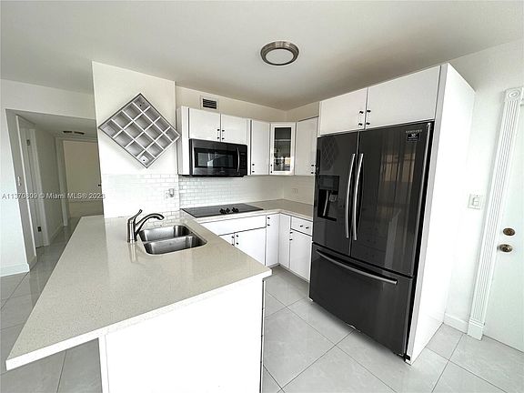 2nd image of 16450 Miami Dr APT 506