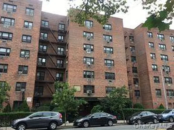 55-30 99th Street #2H, Jamaica, NY 11432