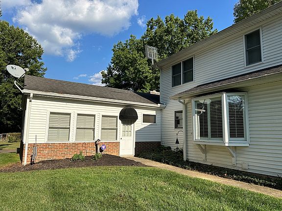 5th image of 17 Briarcliff Dr