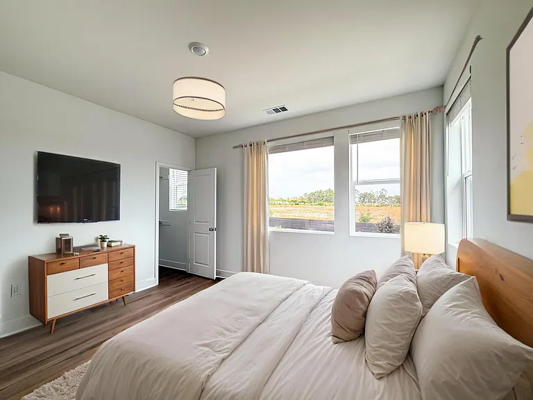 Upstairs Bedroom 3 (virtual staging)