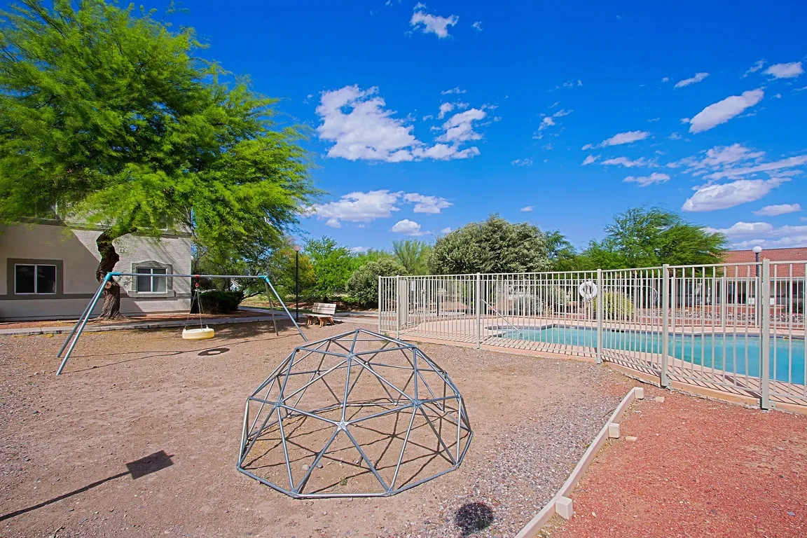 Madrean Vista Apartments, Thatcher, Arizona