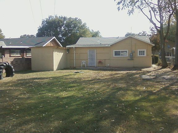 416 colusa / backyard 