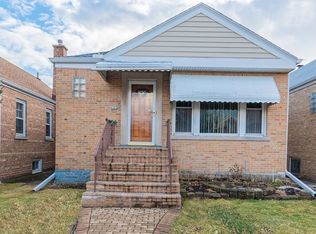 5941 W Foster Ave, Chicago, IL 60630