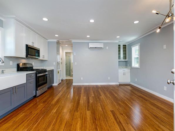 938 N San Gabriel Ave #1B-1BA-476SQFT