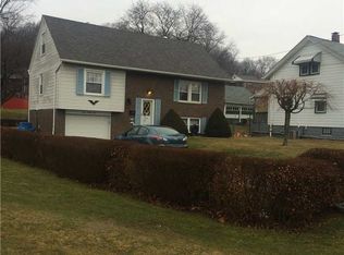 1594 Jackson St, Aliquippa, PA 15001