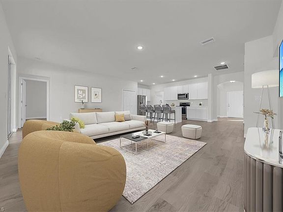5th image of 4144 SW 9th PL