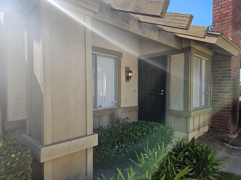 1st image of 926 S Silkwood Ln