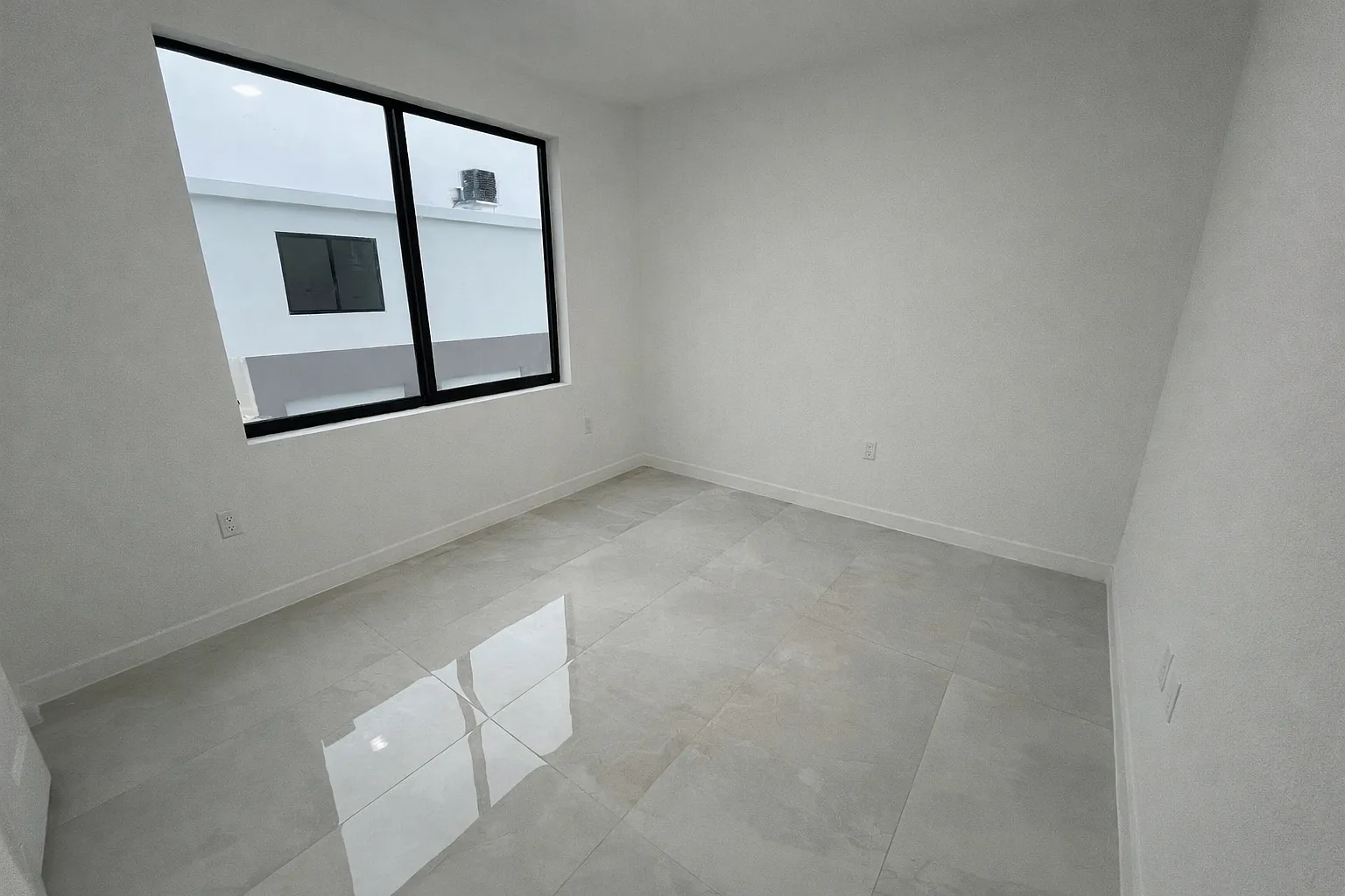 3 bed, 1500 sqft, $2,600 — Photo 4