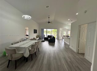 22040 Altona Dr, Boca Raton, FL 33428