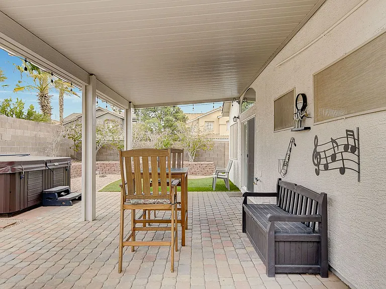 489 First Light St — Photo 3