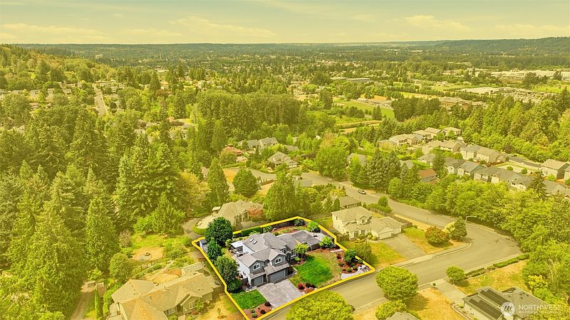 5th image of 1404 Amber Boulevard SE