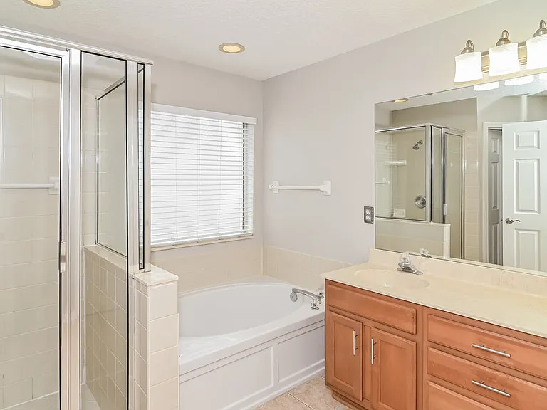 1798 Chatham Village Dr — Photo 11