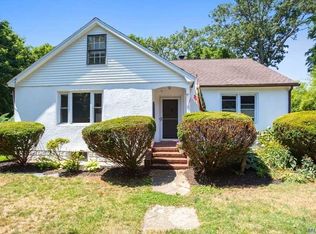 142 Tyler Ave, Miller Place, NY 11764