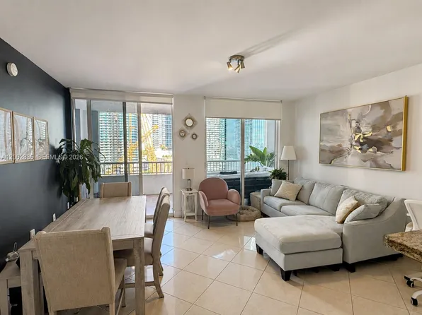 170 SE 14th St APT 2007, Miami, FL 33131