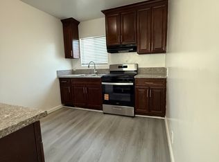 911 E Acacia Ave #10, Glendale, CA 91205