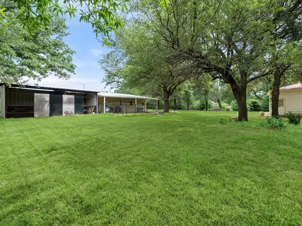 126 Smallwood Ct, Springtown, TX 76082
