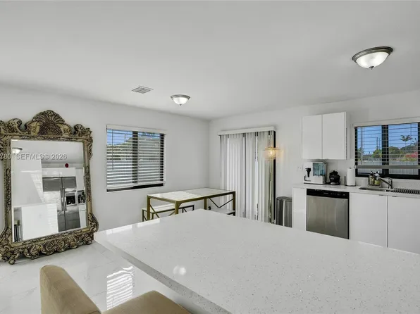 1712 NW 76th Ter #1712, Miami, FL 33147