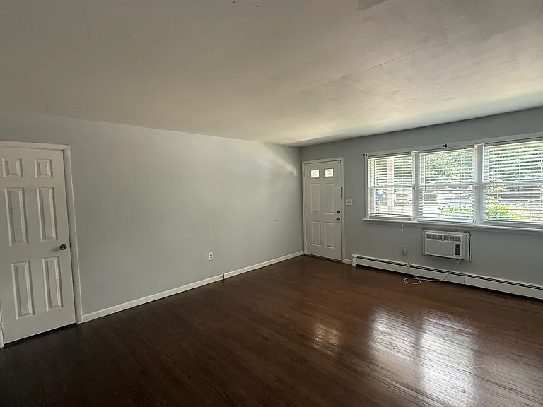 175 South St #5 — Photo 3