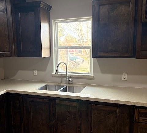 3rd image of 8509 N Kenyon Dr