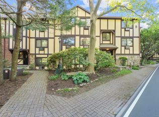 50 Aiken St APT 434, Norwalk, CT 06851