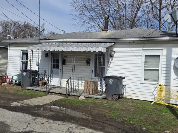 1017-1019 Grand Ave, Connersville, IN 47331