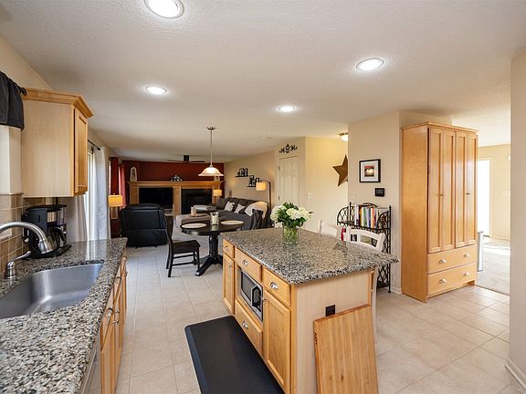 5th image of 9128 Cowden Dr
