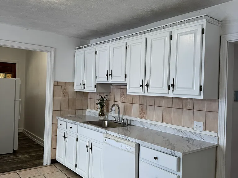 22 Rockwell Ave #1 — Photo 6