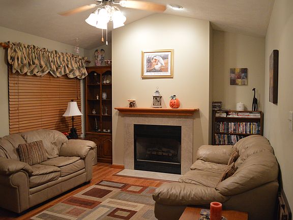 2nd image of 6455 Acadia Dr