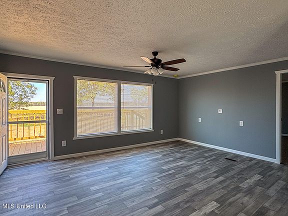 5th image of 1312 Waldrup Rd #A