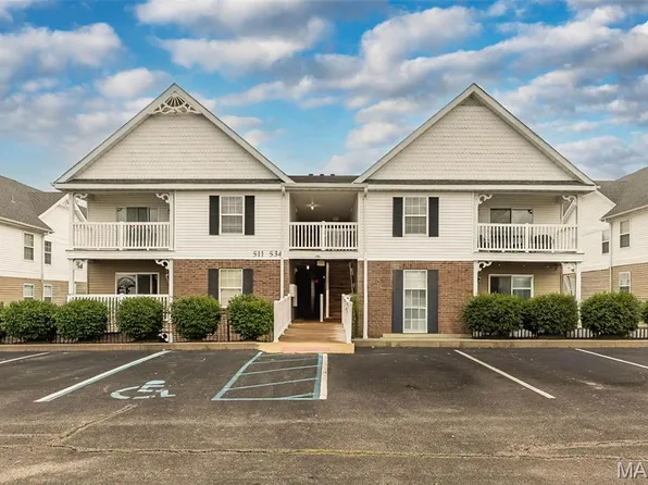 534 Saravalle Dr, Saint Peters, MO 63376