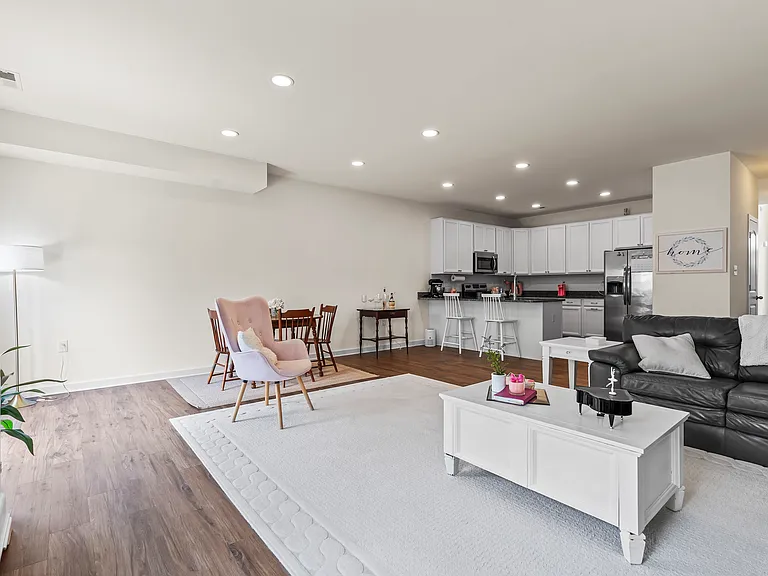 42 Polygon Pl — Photo 11