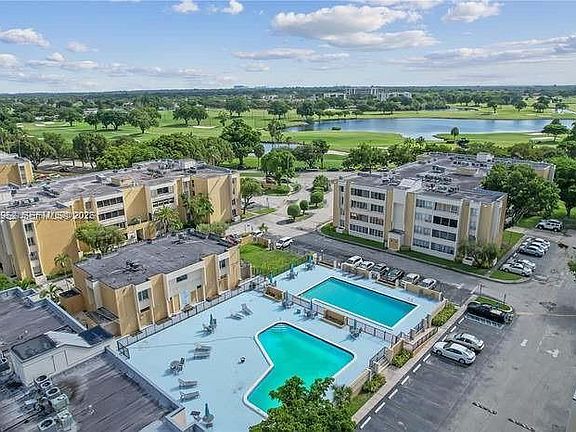 3rd image of 6901 SW 147th Ave APT 2E