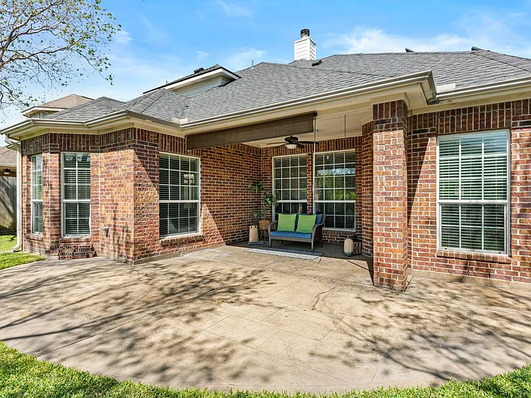 20698 Oakhurst Meadows Dr — Photo 35