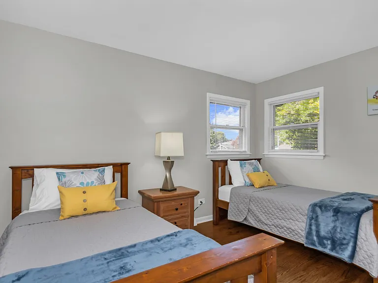 Merlin Dr — Photo 10