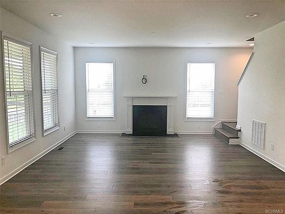 4th image of 7758 Millikin Ln