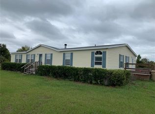 28710 Discovery Rd, Tavares, FL 32778