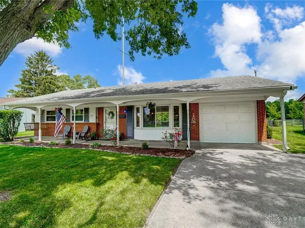 219 E Boitnott Dr, Englewood, OH 45322