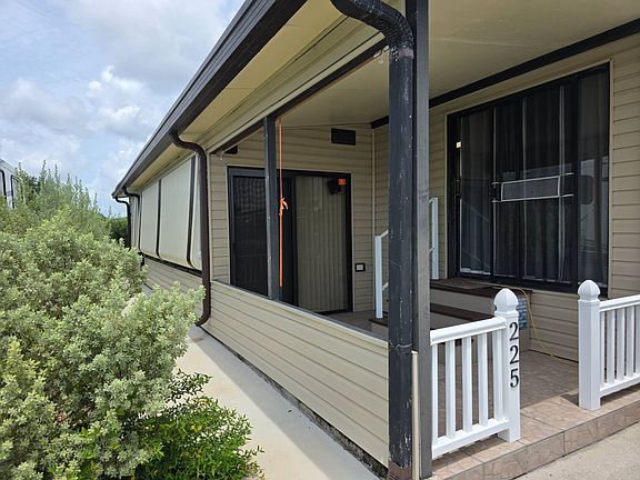 4th image of 3737 El Jobean Rd #225