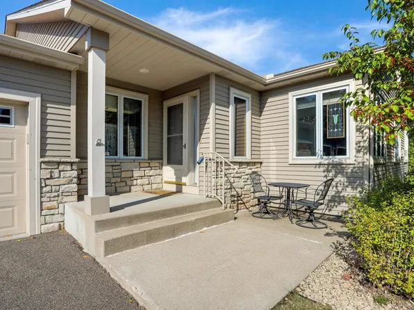 10610 57th Pl N, Plymouth, MN 55442