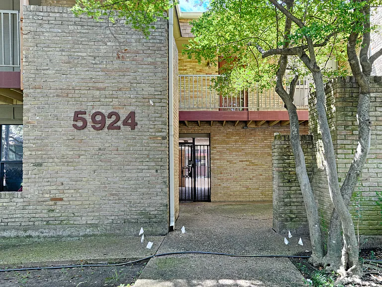 5930 Birchbrook Dr #217 — Photo 19