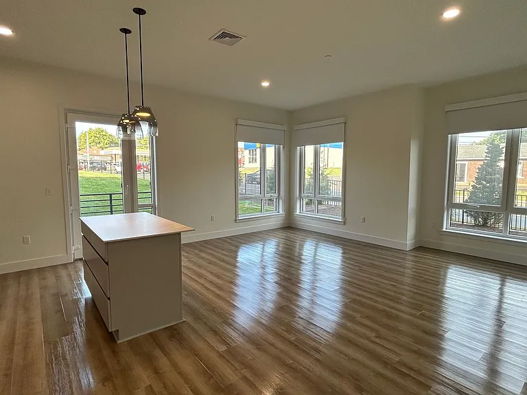 One Park Apartments — Photo 109